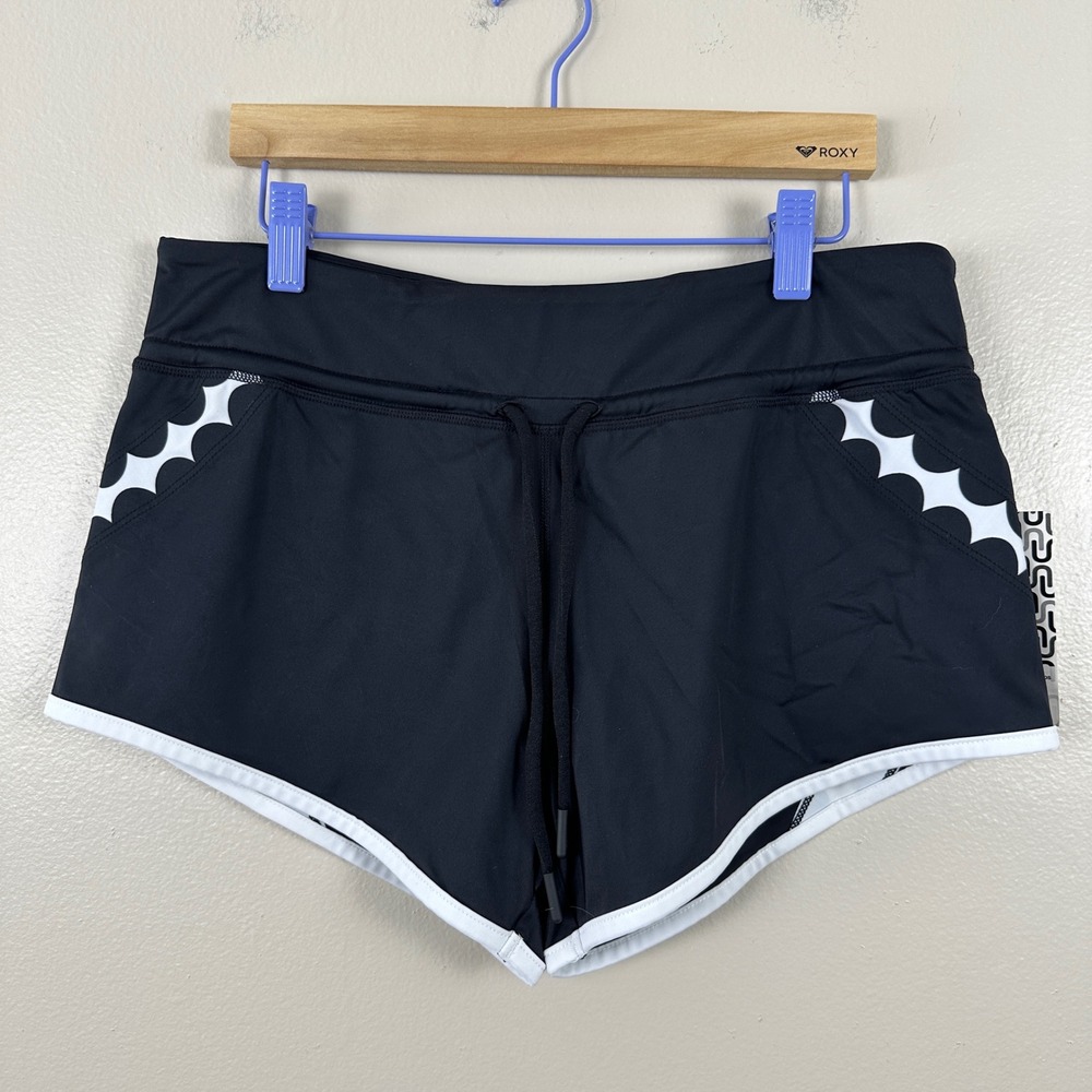 Urban Savage Womens Small Scallop Short Black White Athletic Running 70s 80s NEW